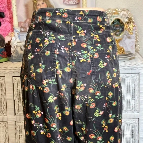 Anthropologie Pilcro Pants Cotton corduroy flare leg floral print Black size 26 - Picture 6 of 9